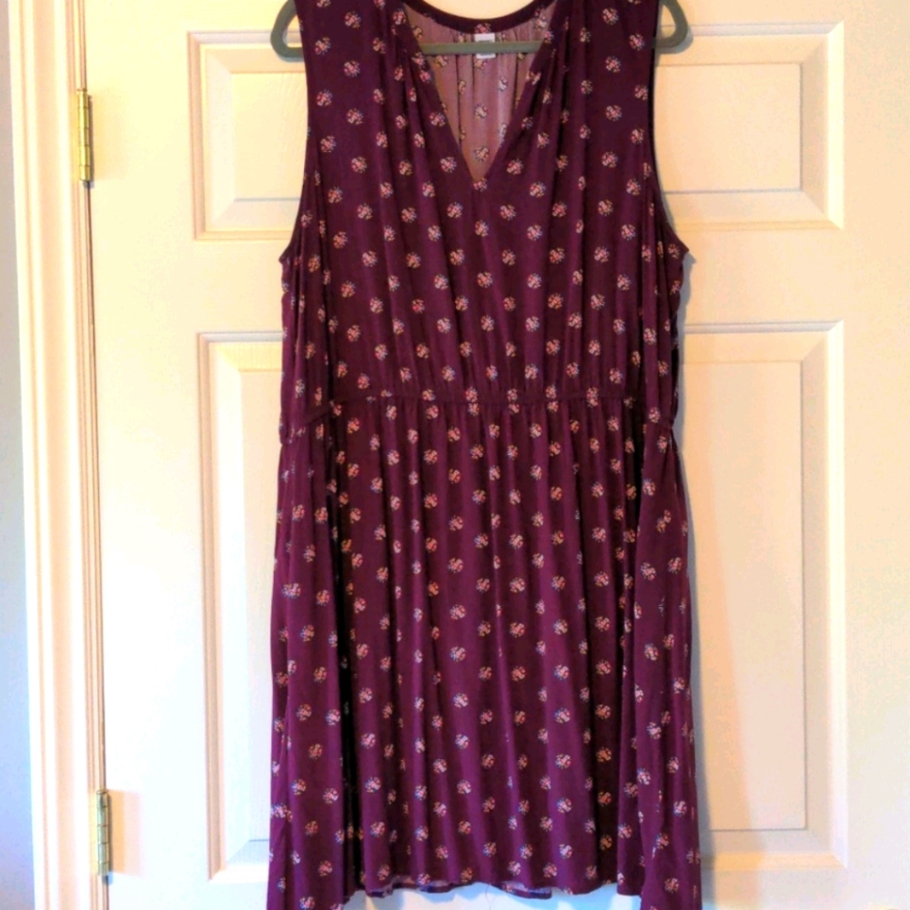 Old Navy V neck dress with banded waist